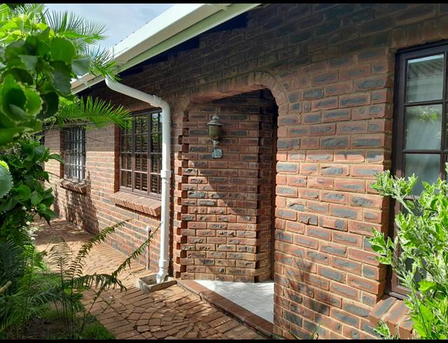 4 BEDROOM HOUSE FOR SALE IN BLUFF